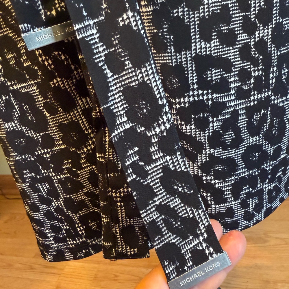 Michael Kors - EUC Leopard print dress. Size medium - Picture 6 of 9